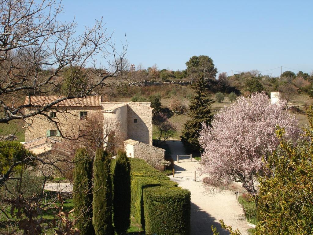 Domaine De La Grange Neuve Otel La Roque-sur-Pernes Dış mekan fotoğraf